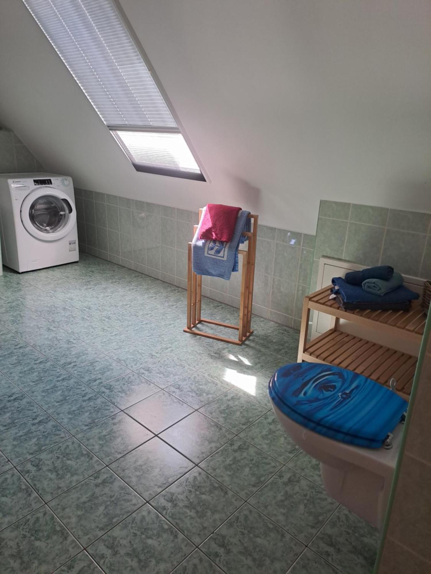 Monteur- Und Ferienwohnung In Hainichen - Obergeschoss Oder Dachgeschoss - Familie Weber Bockendorf Экстерьер фото